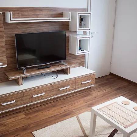 Sunshine Apartment *